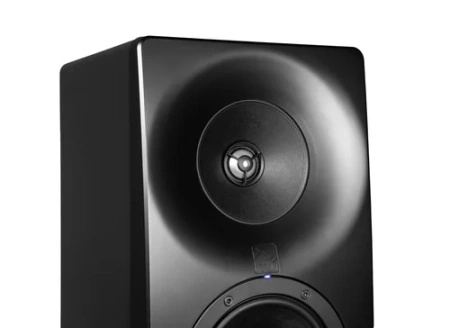 Kali Audio SM-5 – trójdrożny monitor koaksjalny