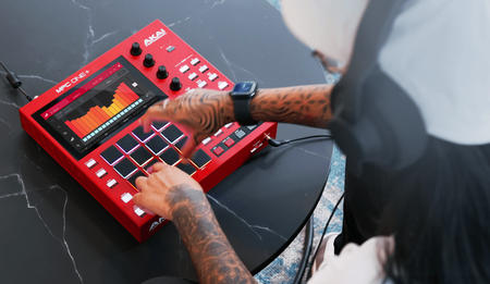 AKAI MPC One+ – samodzielna stacja robocza