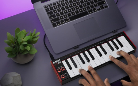 Klawiatura sterująca / kontroler MIDI – AKAI LPK25 mk2