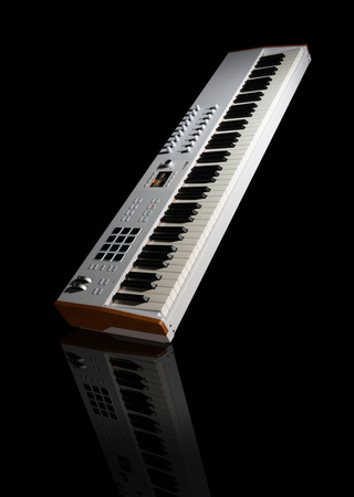 Klawiatura sterująca / kontroler MIDI – Arturia KeyLab 88 MK3 White