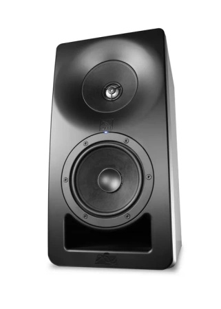 Kali Audio SM-5 – trójdrożny monitor koaksjalny