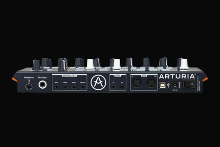 Automat perkusyjny – Arturia DrumBrute Impact